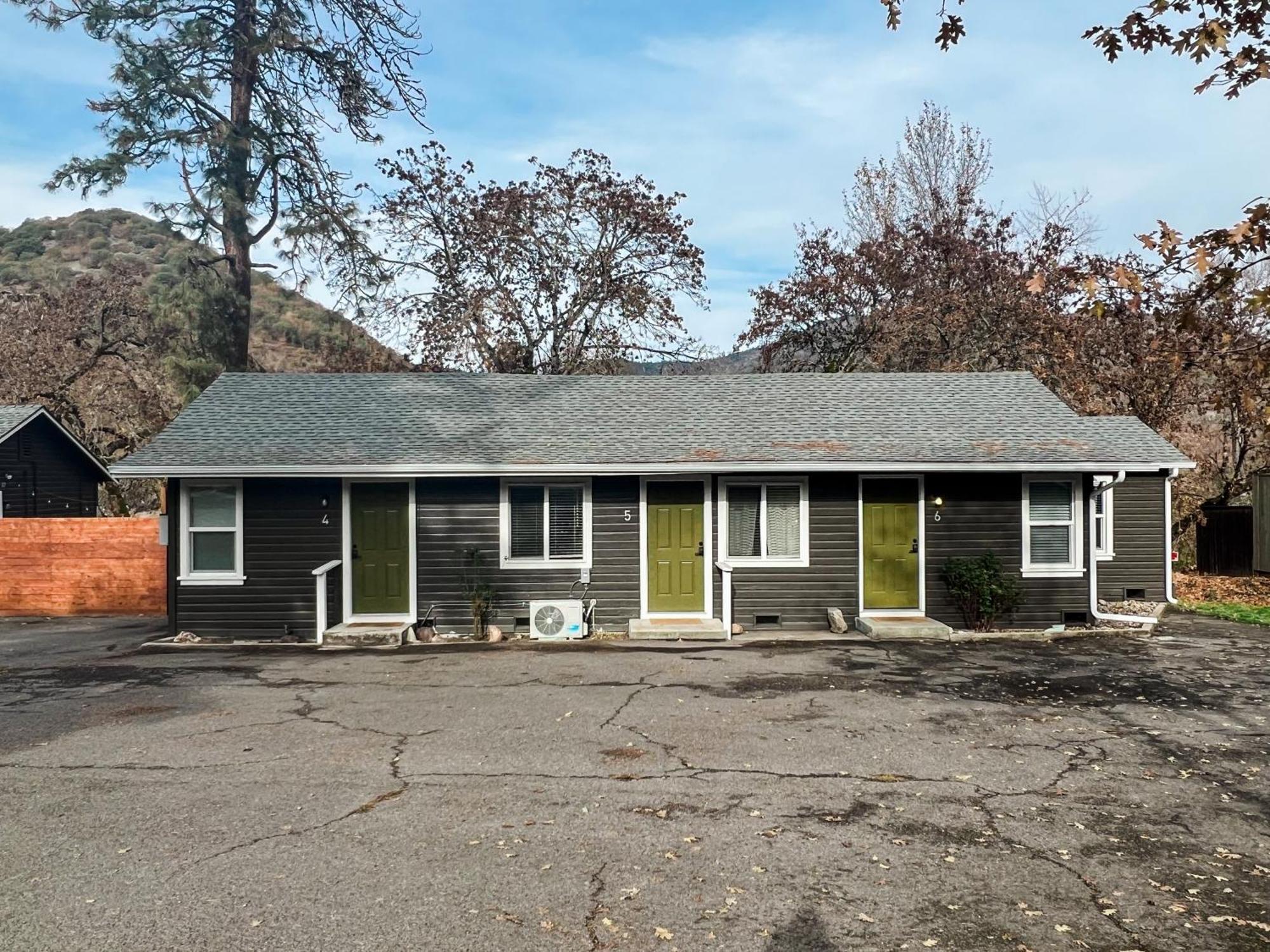 Waterfront River Apartments Rogue River Exterior foto